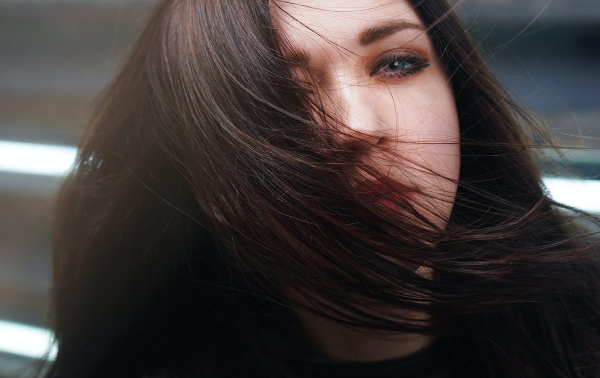 Does Hard Water Cause Dry Hair?